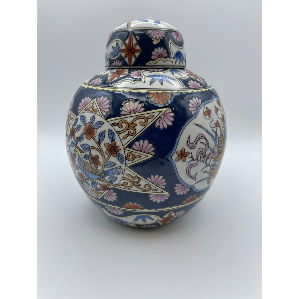 Beautiful Large, Collectible, Ginger Jar, 8 1/2” Height, China - Picture 3 of 11